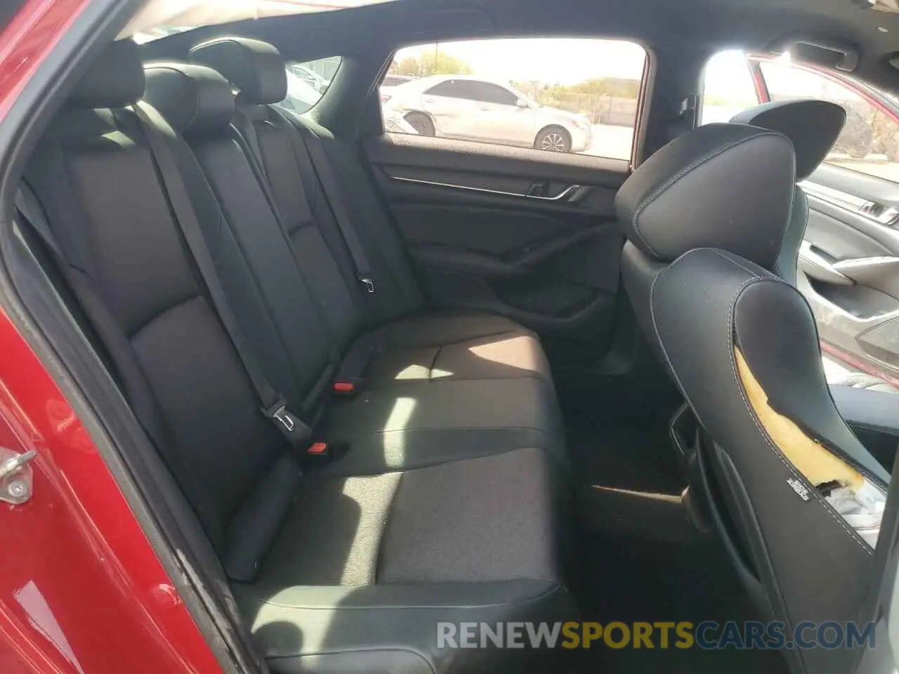 11 fotografías del automóvil dañado 1HGCV1F36KA129896 HONDA ACCORD 2019
