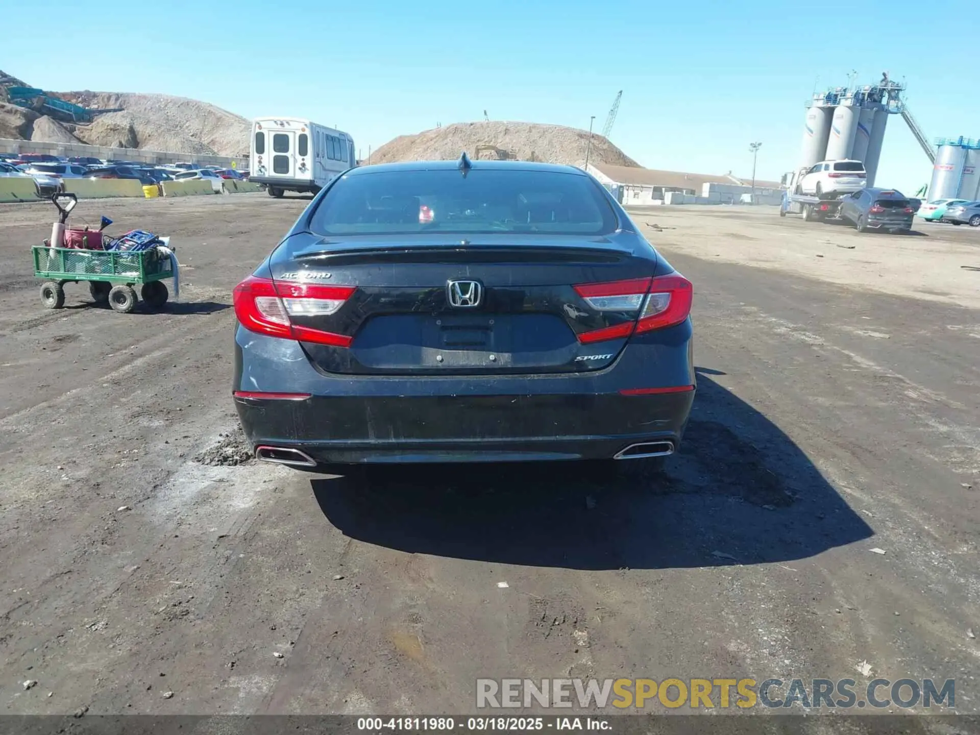 16 fotografías del automóvil dañado 1HGCV1F36KA142258 HONDA ACCORD 2019