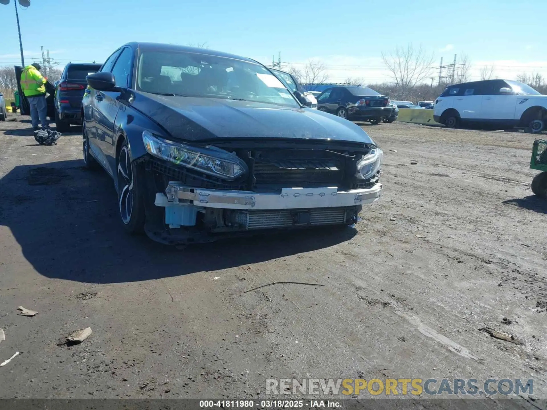 17 fotografías del automóvil dañado 1HGCV1F36KA142258 HONDA ACCORD 2019