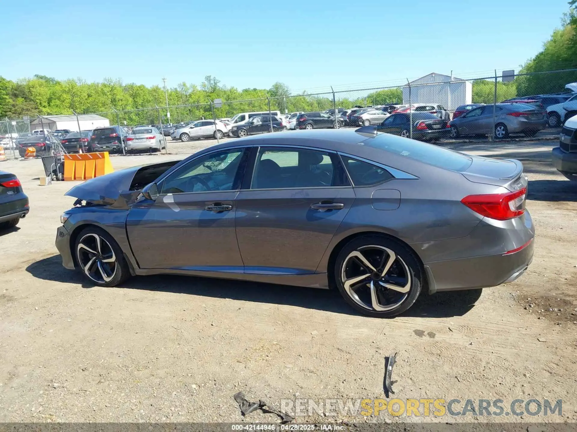 15 fotografías del automóvil dañado 1HGCV1F36KA153292 HONDA ACCORD 2019