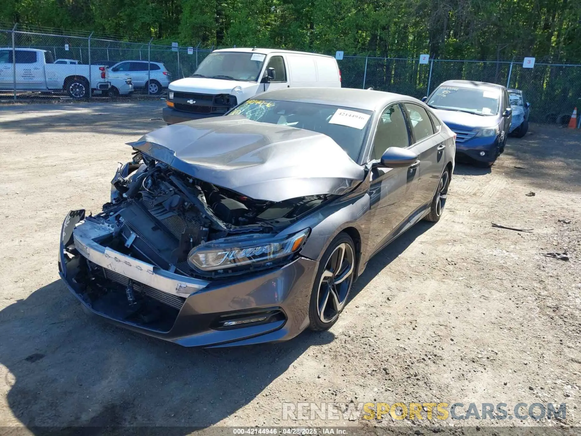 2 fotografías del automóvil dañado 1HGCV1F36KA153292 HONDA ACCORD 2019