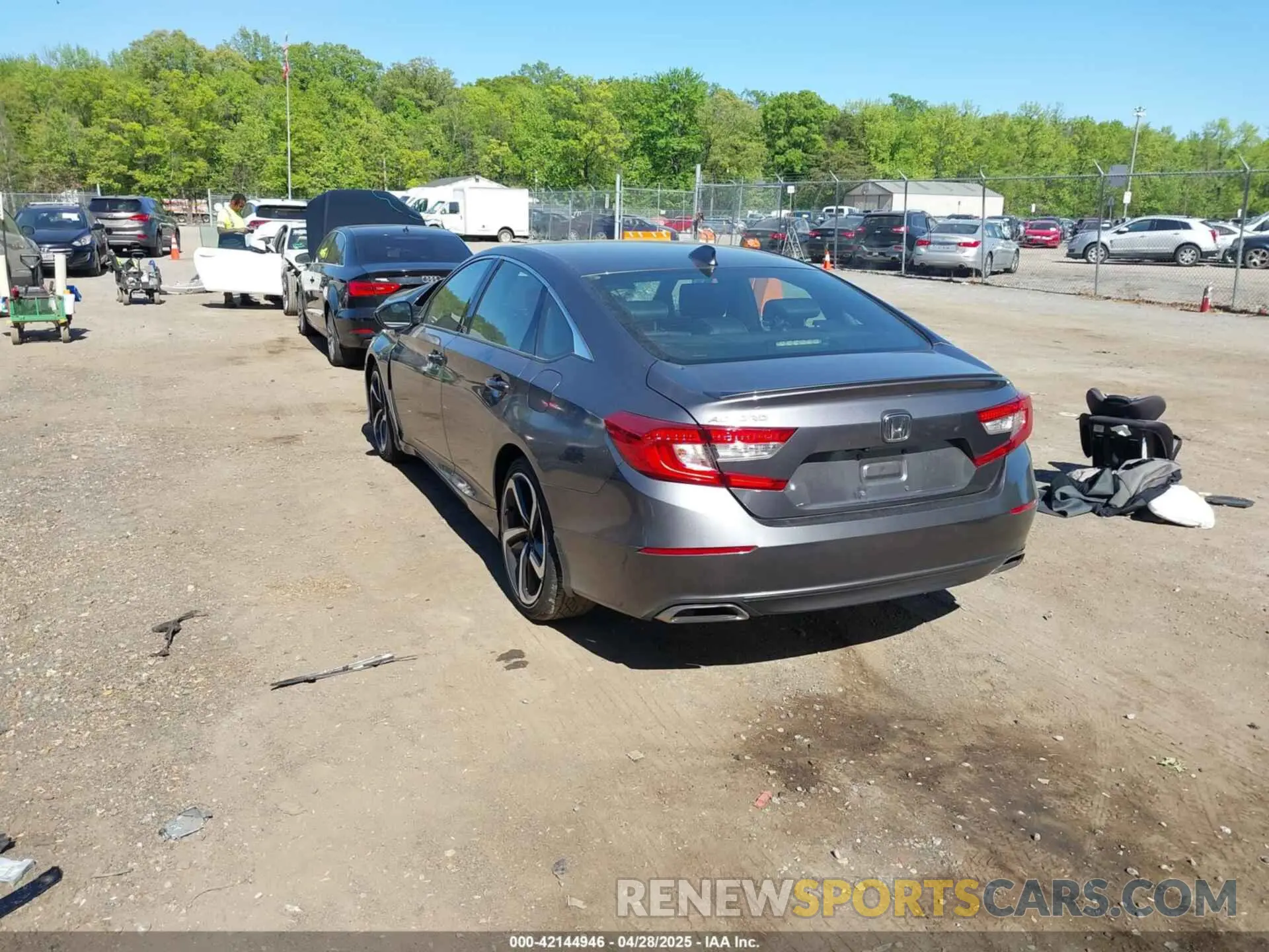 3 fotografías del automóvil dañado 1HGCV1F36KA153292 HONDA ACCORD 2019