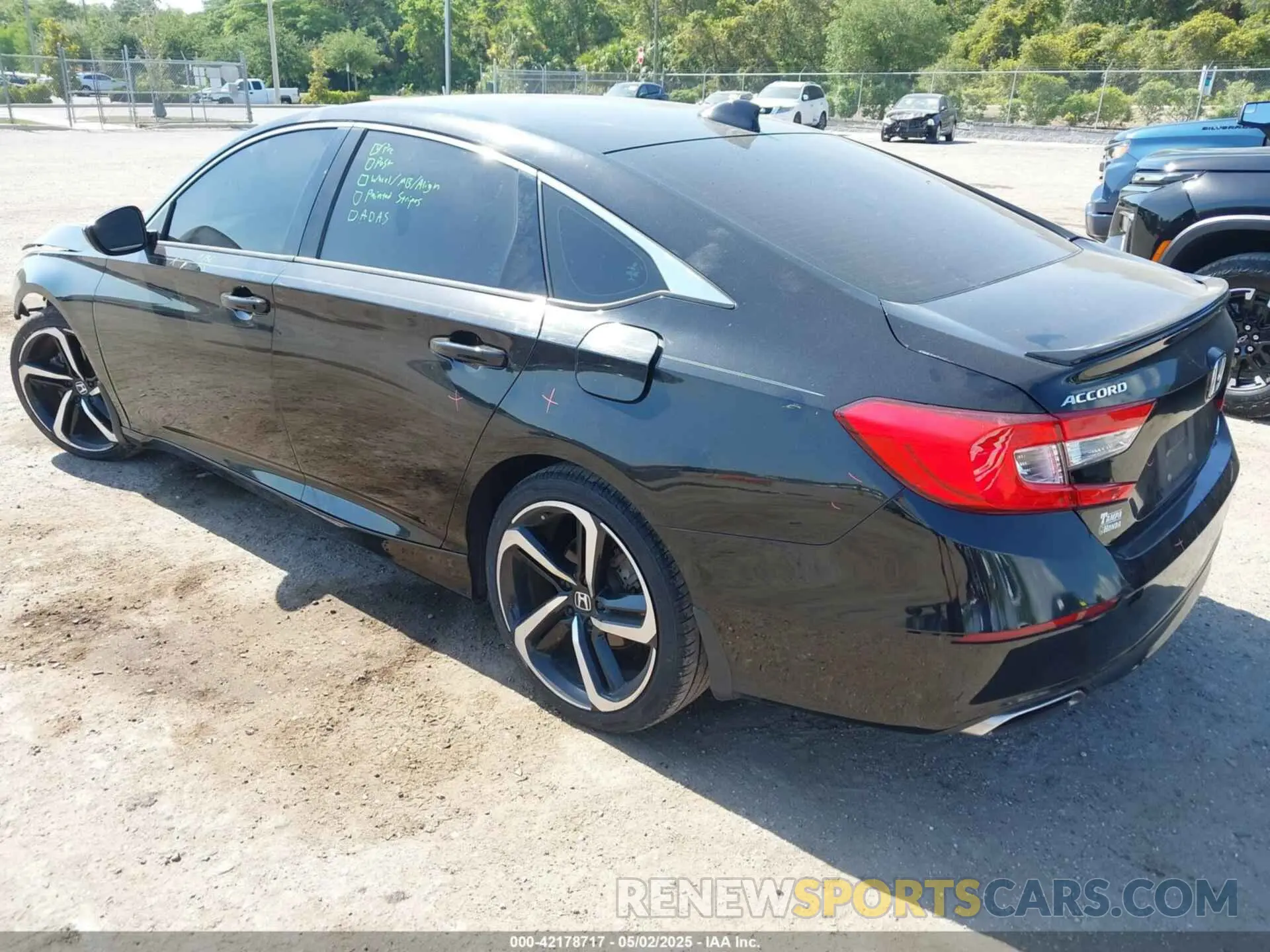 3 fotografías del automóvil dañado 1HGCV1F36KA164731 HONDA ACCORD 2019