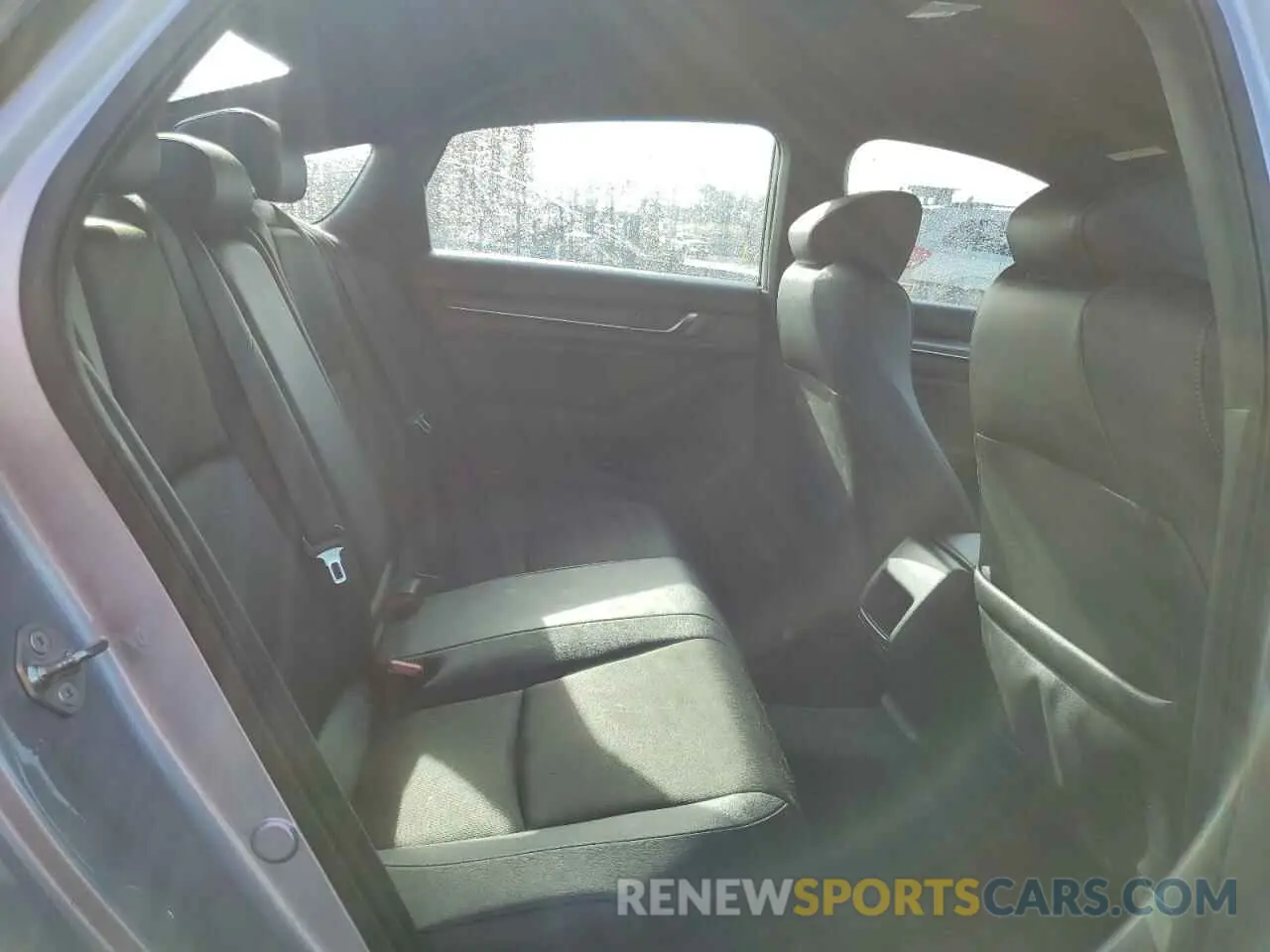10 fotografías del automóvil dañado 1HGCV1F37KA001098 HONDA ACCORD 2019