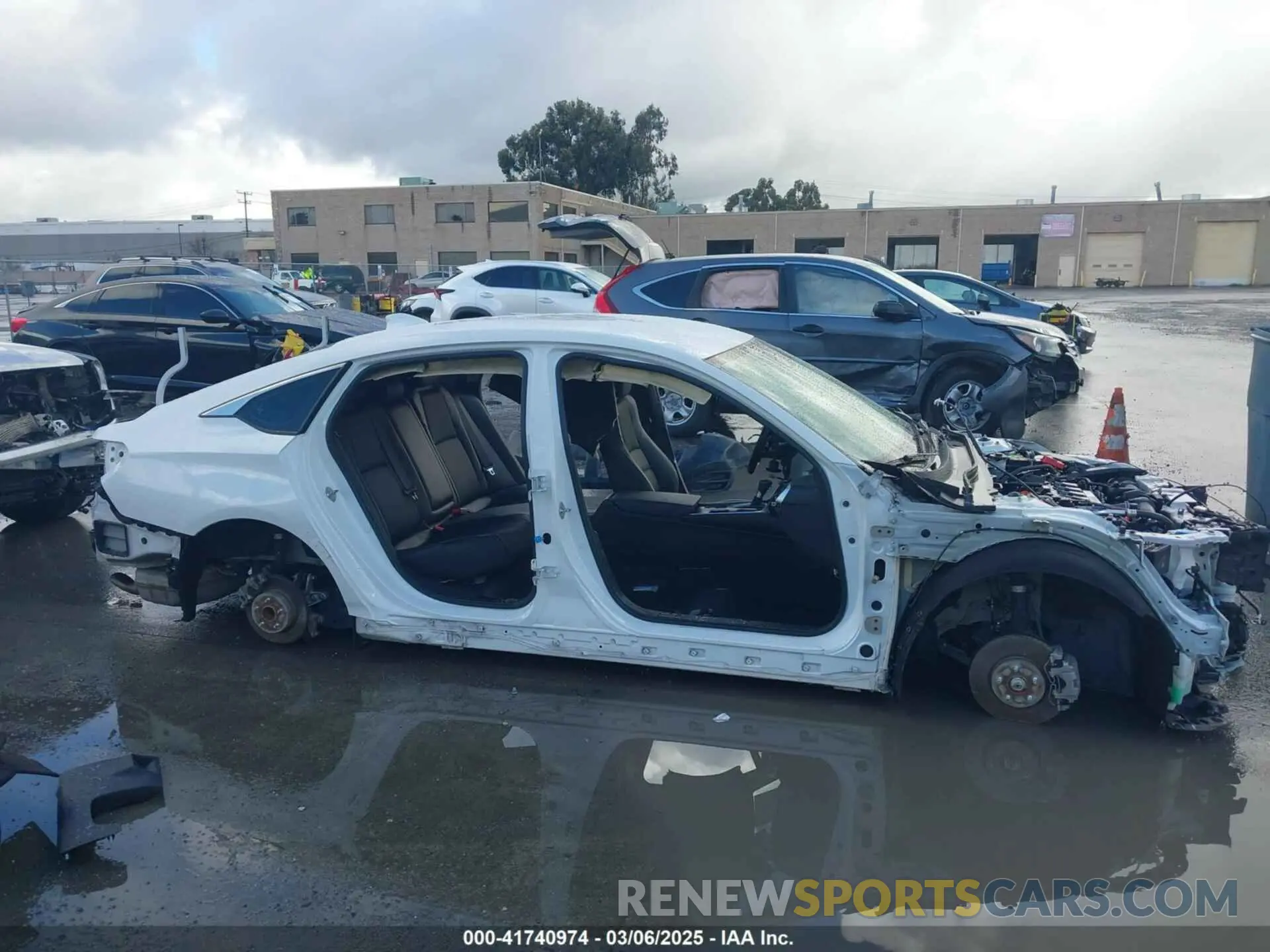 13 fotografías del automóvil dañado 1HGCV1F37KA022159 HONDA ACCORD 2019