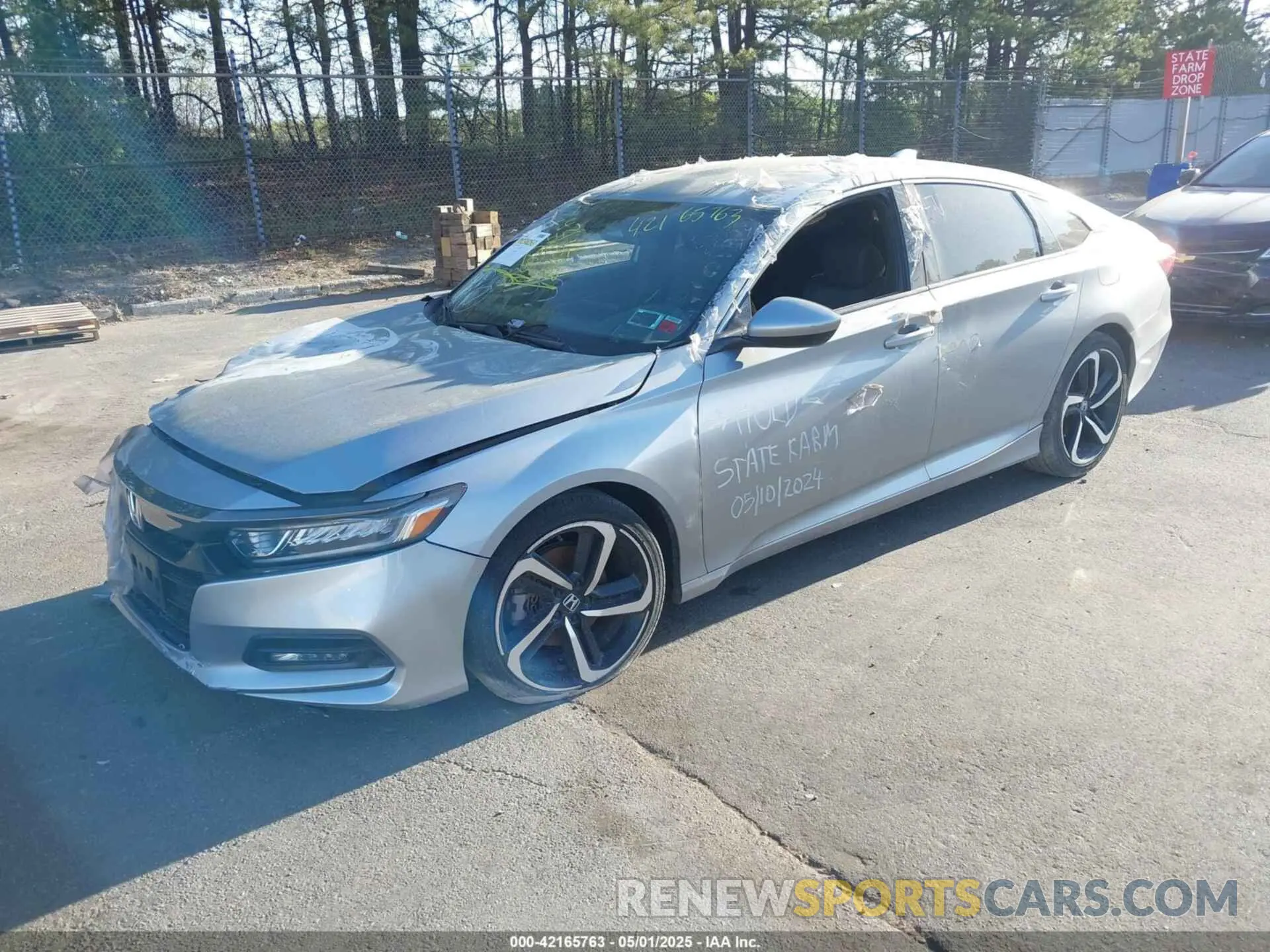 2 fotografías del automóvil dañado 1HGCV1F37KA036921 HONDA ACCORD 2019