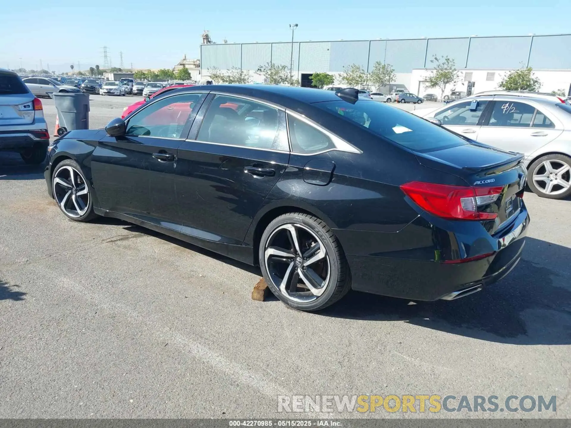 3 fotografías del automóvil dañado 1HGCV1F37KA073001 HONDA ACCORD 2019
