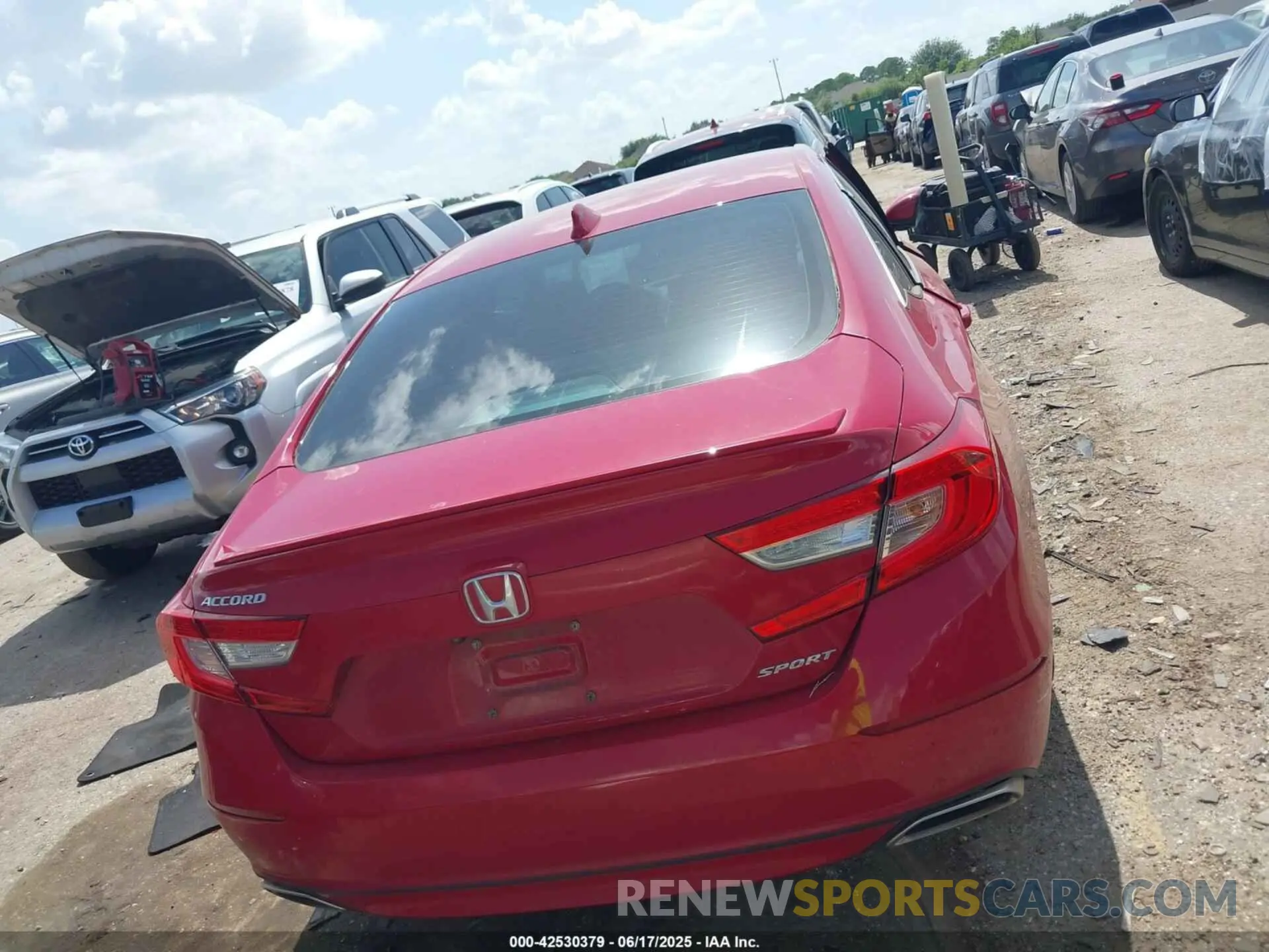 16 fotografías del automóvil dañado 1HGCV1F37KA145136 HONDA ACCORD 2019