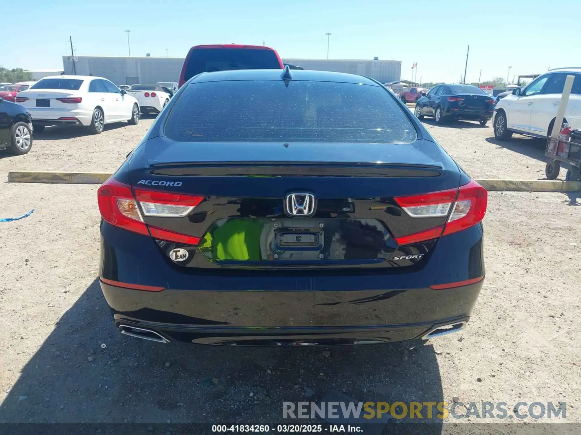 17 fotografías del automóvil dañado 1HGCV1F37KA158646 HONDA ACCORD 2019