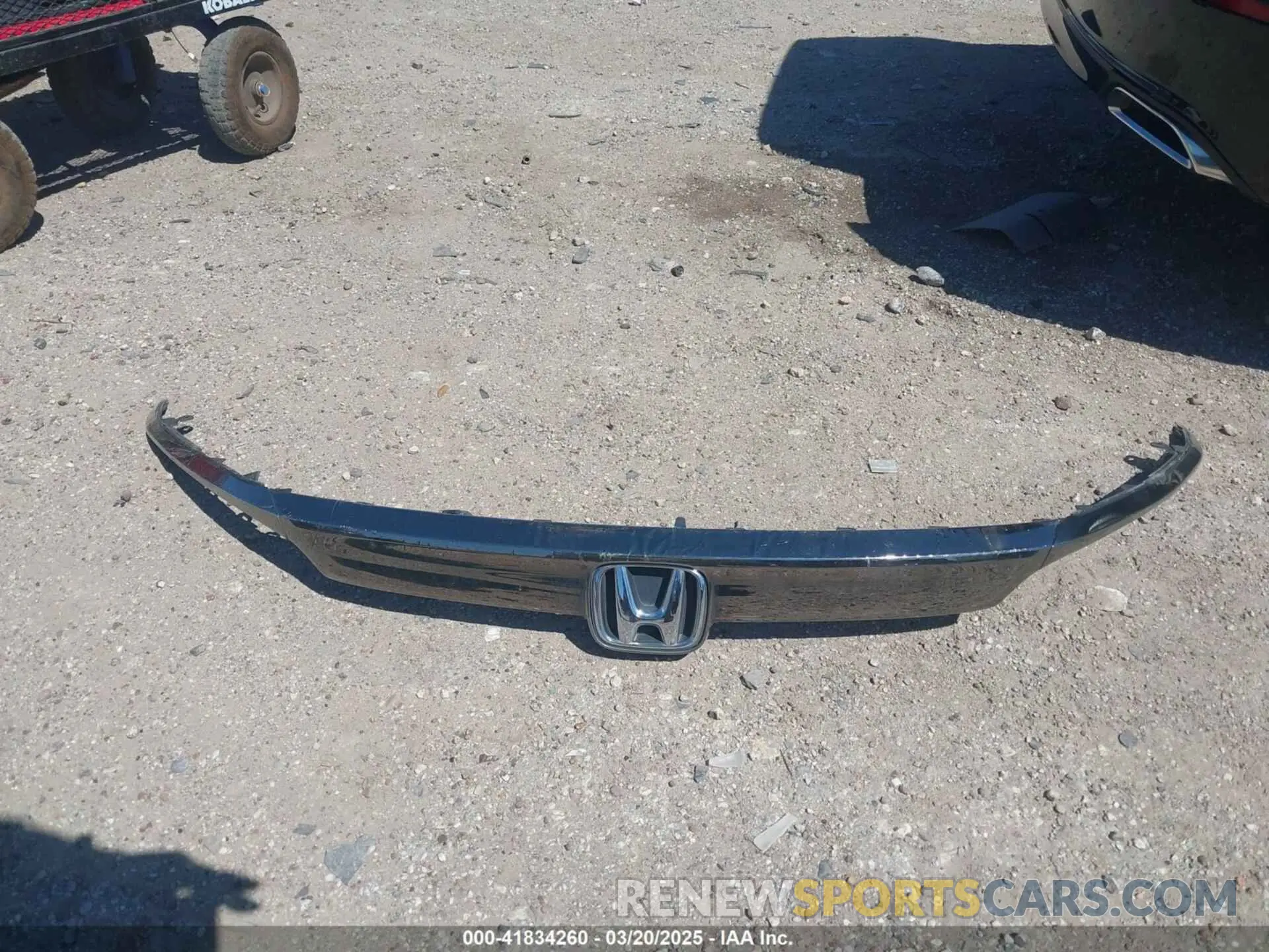 19 fotografías del automóvil dañado 1HGCV1F37KA158646 HONDA ACCORD 2019