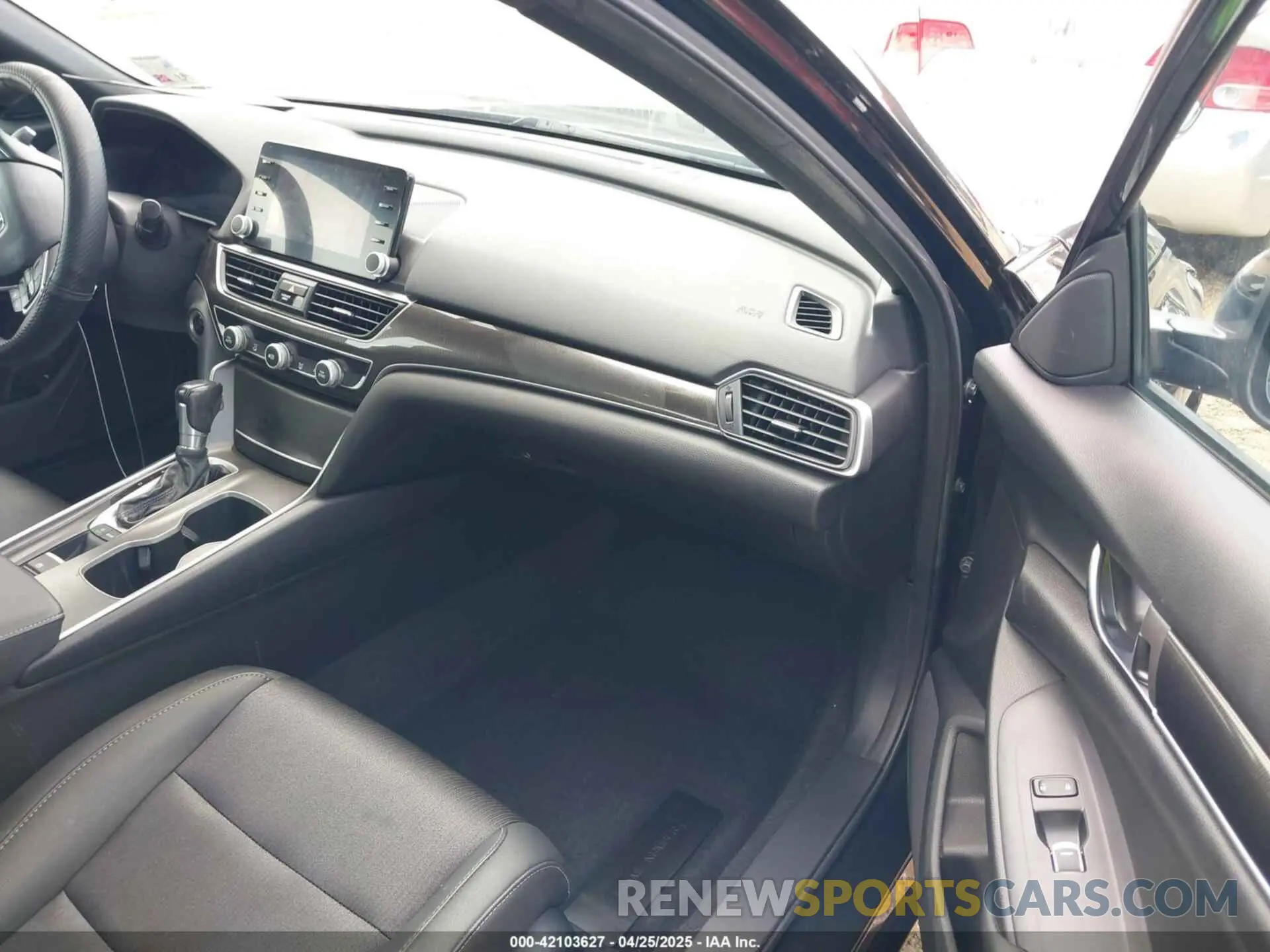 5 fotografías del automóvil dañado 1HGCV1F37KA177648 HONDA ACCORD 2019