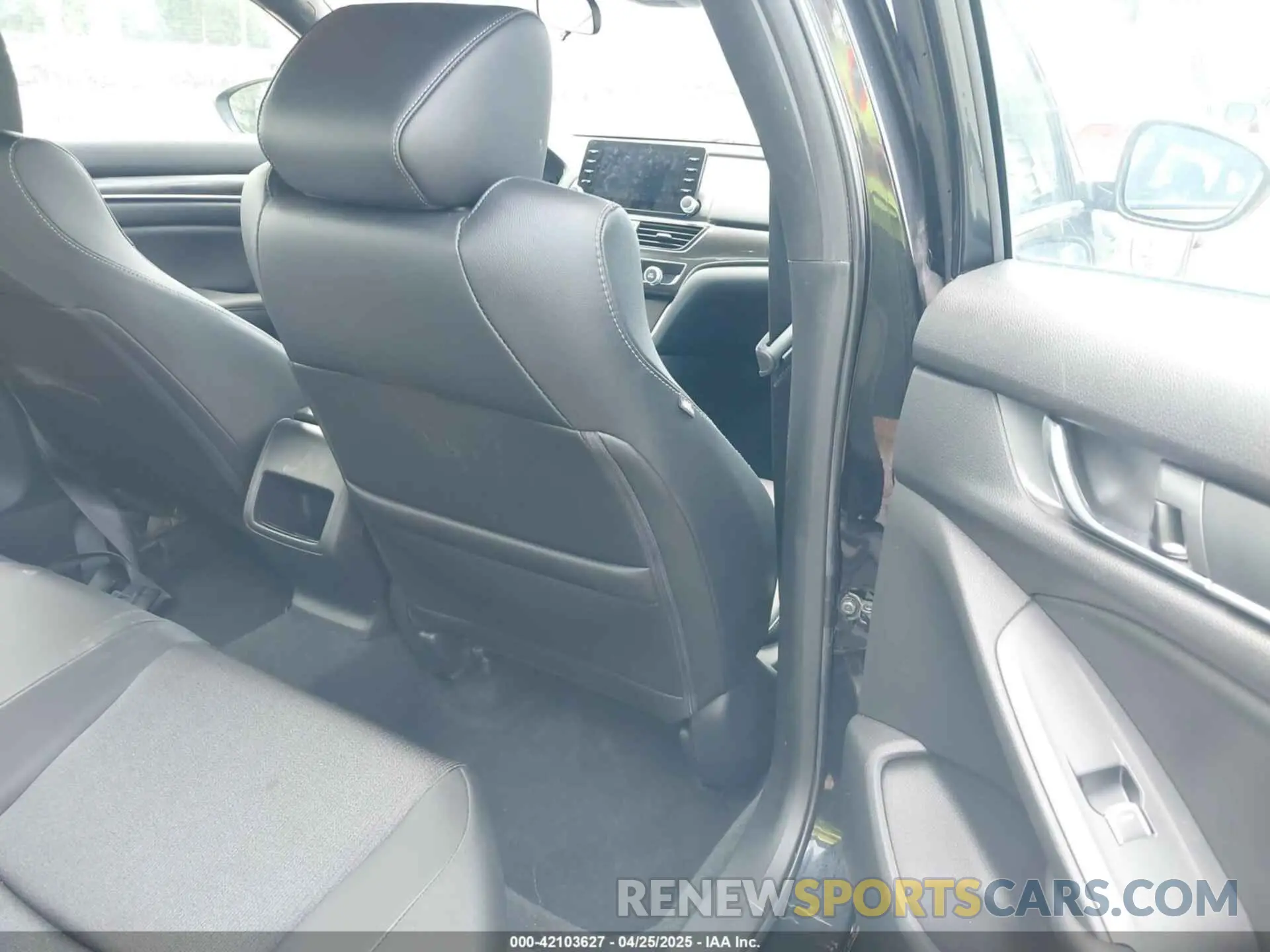 8 fotografías del automóvil dañado 1HGCV1F37KA177648 HONDA ACCORD 2019