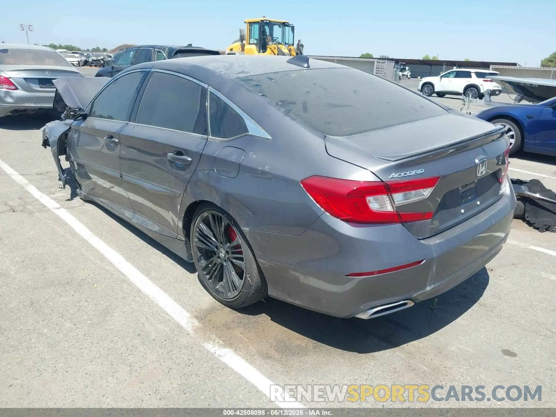 3 fotografías del automóvil dañado 1HGCV1F38KA063870 HONDA ACCORD 2019