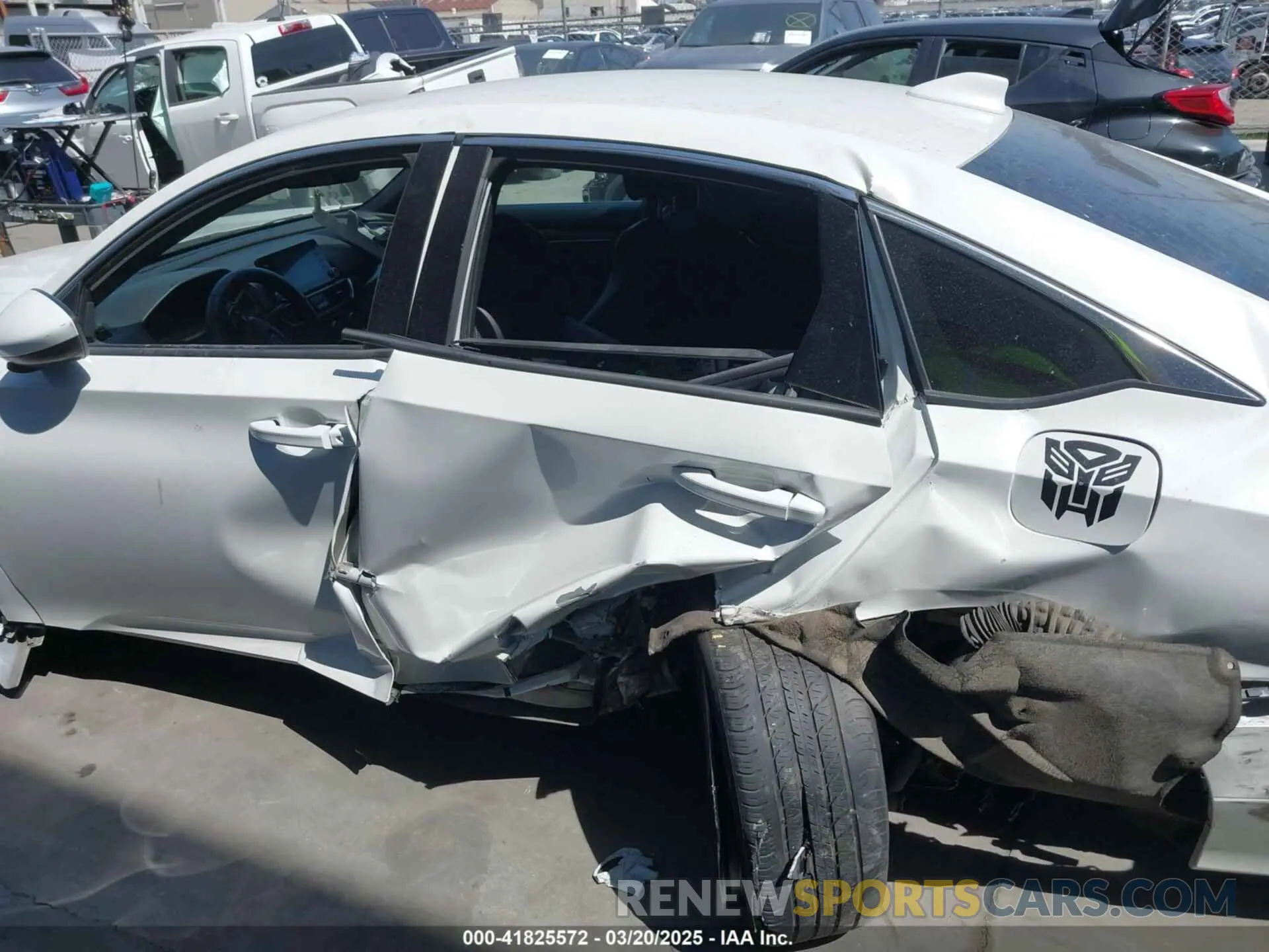 15 fotografías del automóvil dañado 1HGCV1F38KA088462 HONDA ACCORD 2019