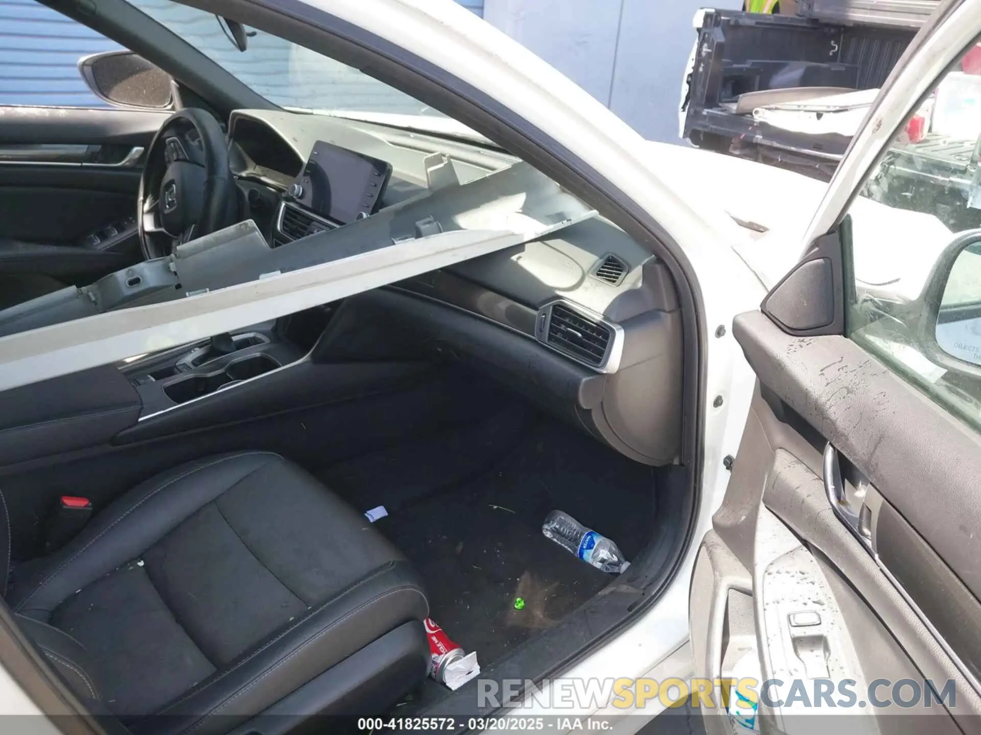 5 fotografías del automóvil dañado 1HGCV1F38KA088462 HONDA ACCORD 2019