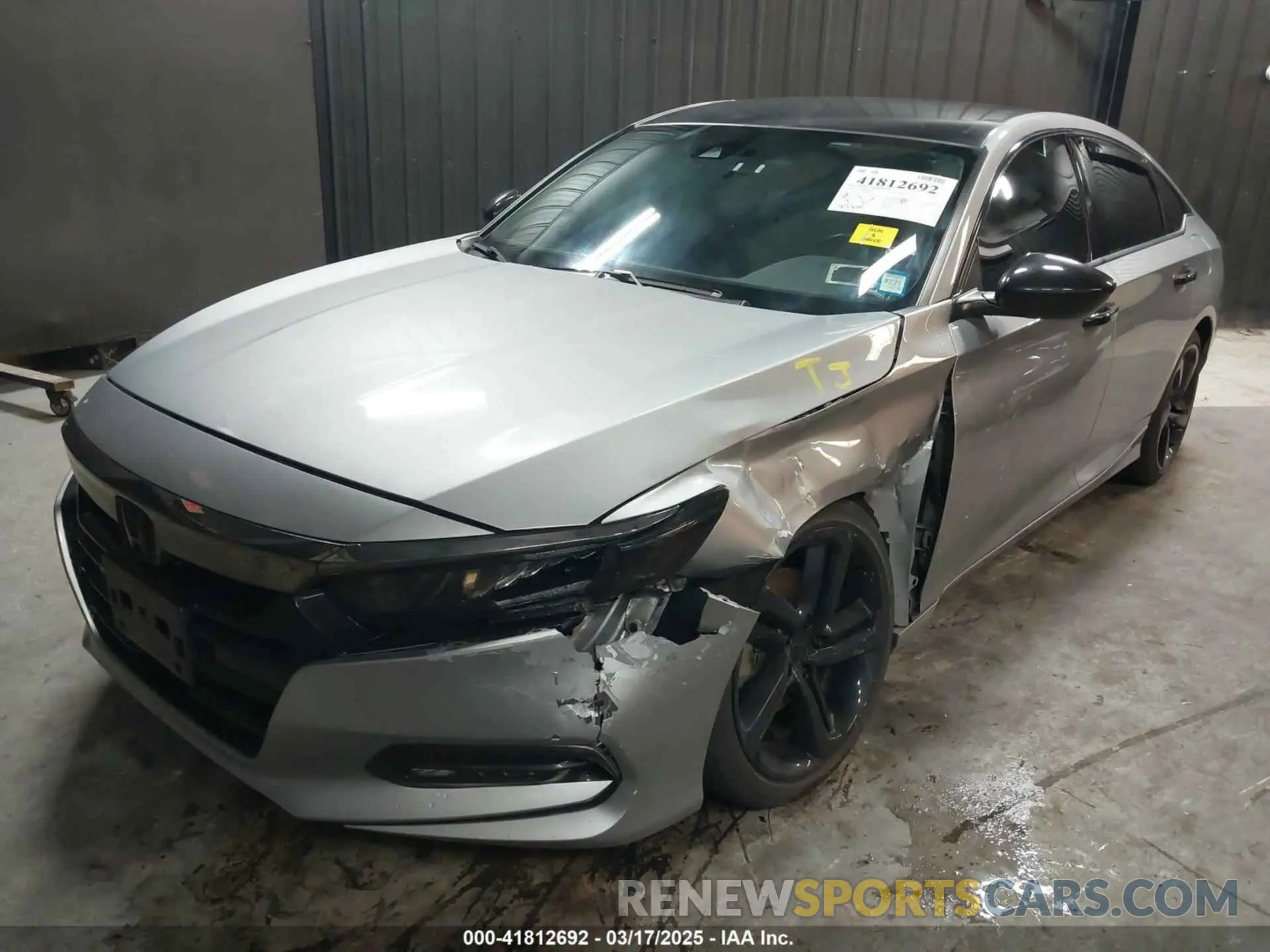 2 fotografías del automóvil dañado 1HGCV1F38KA145503 HONDA ACCORD 2019