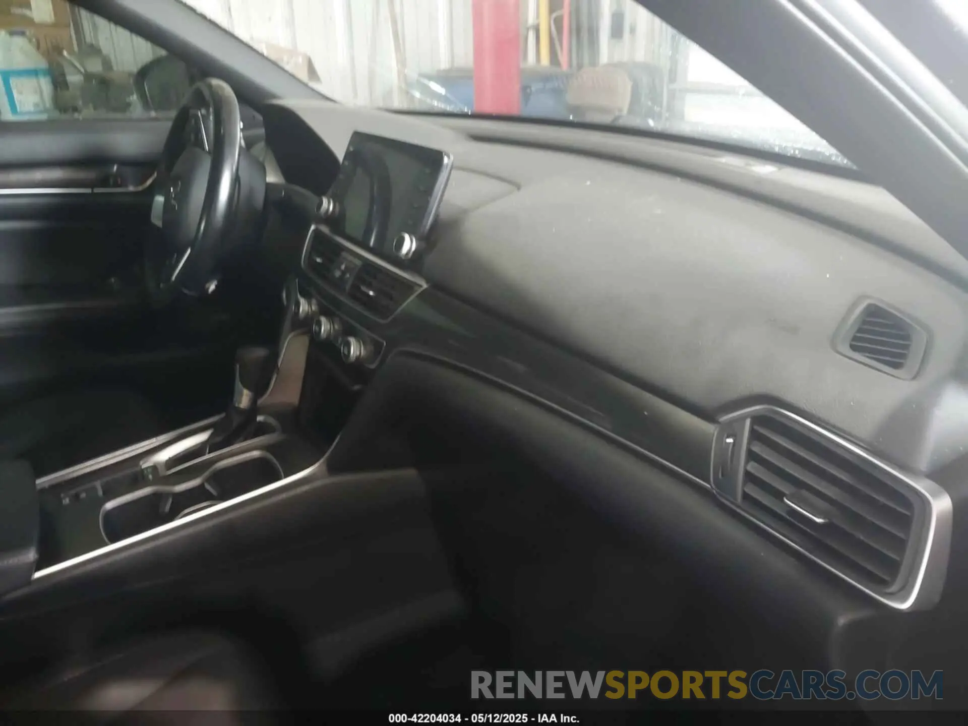 17 fotografías del automóvil dañado 1HGCV1F39KA092245 HONDA ACCORD 2019