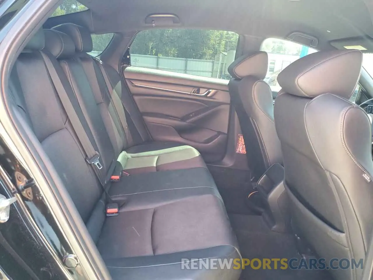 10 fotografías del automóvil dañado 1HGCV1F39KA095811 HONDA ACCORD 2019