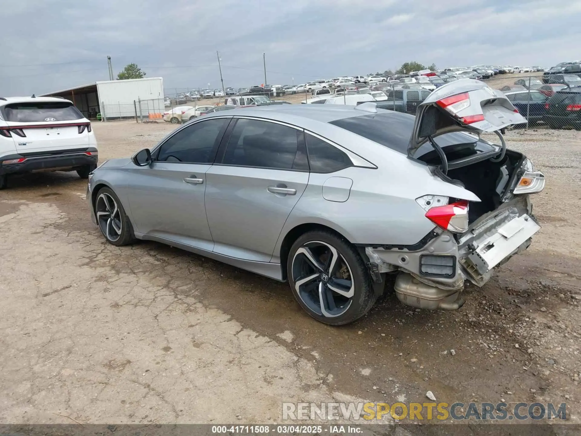 3 fotografías del automóvil dañado 1HGCV1F39KA105186 HONDA ACCORD 2019