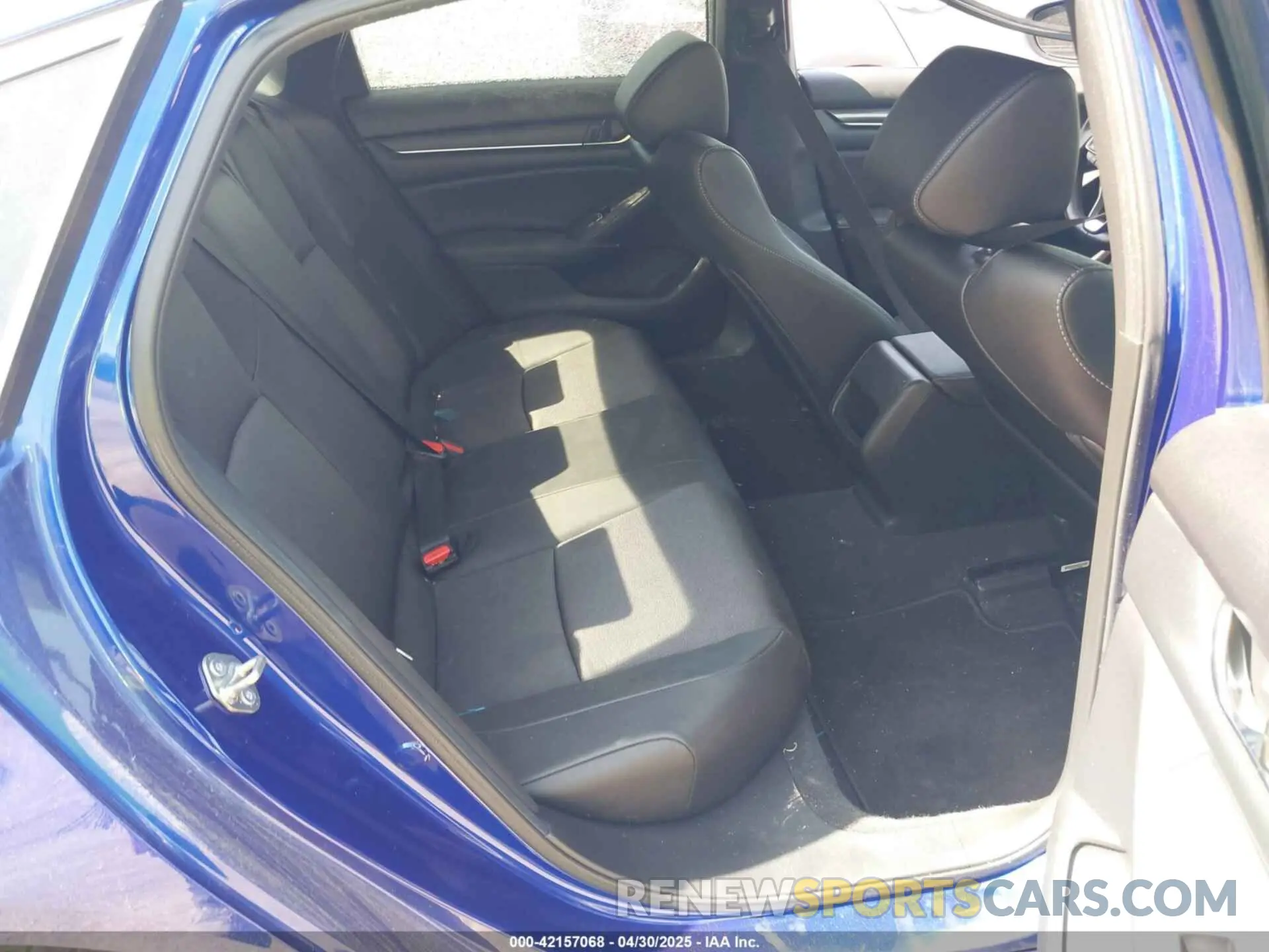 8 fotografías del automóvil dañado 1HGCV1F39KA153853 HONDA ACCORD 2019