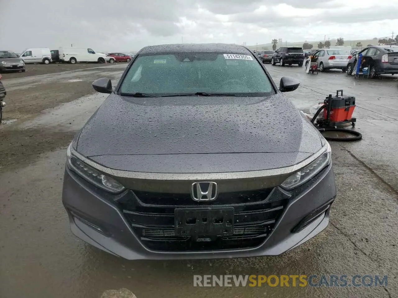 5 fotografías del automóvil dañado 1HGCV1F3XKA001337 HONDA ACCORD 2019