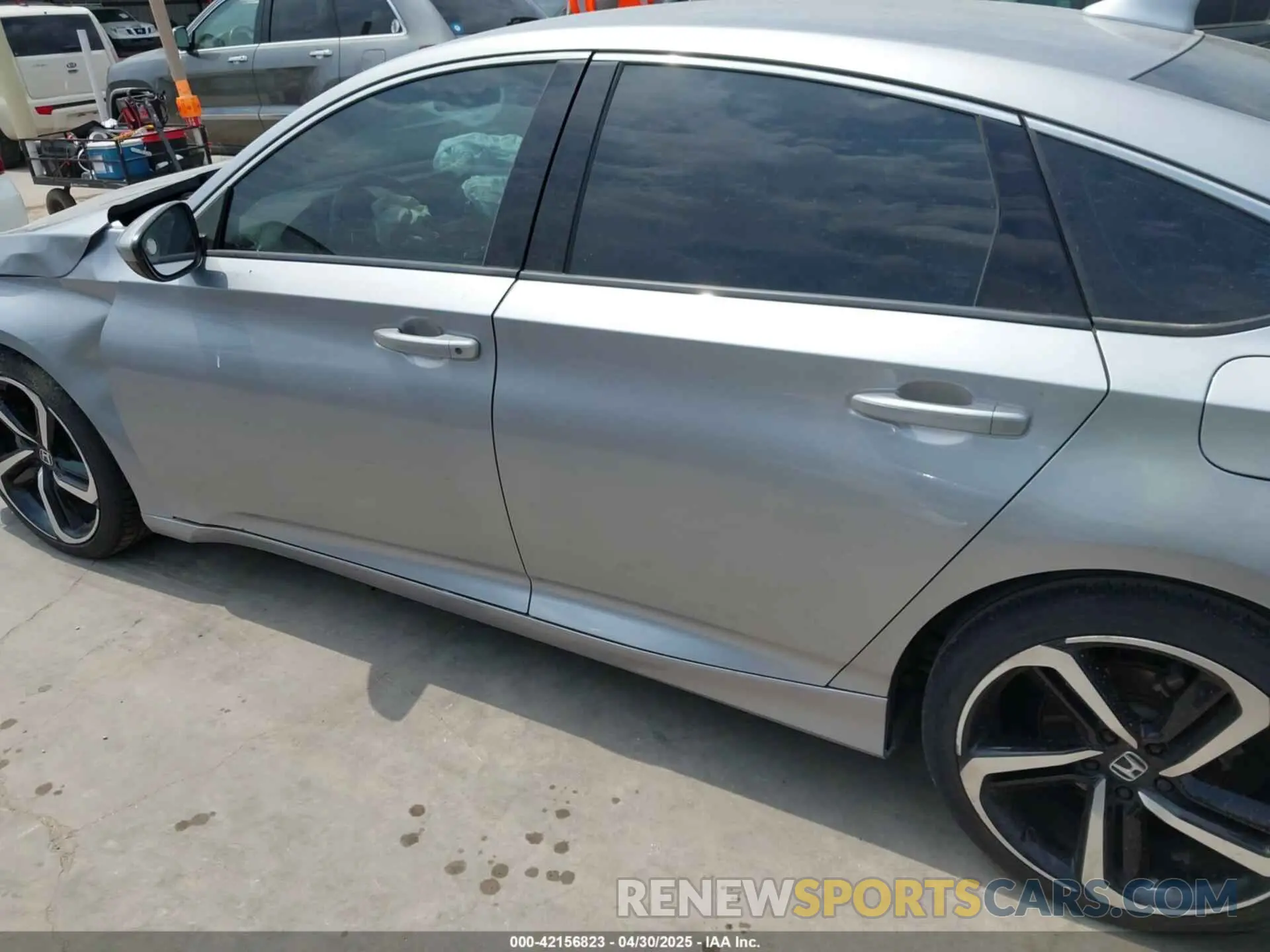 15 fotografías del automóvil dañado 1HGCV1F3XKA016565 HONDA ACCORD 2019