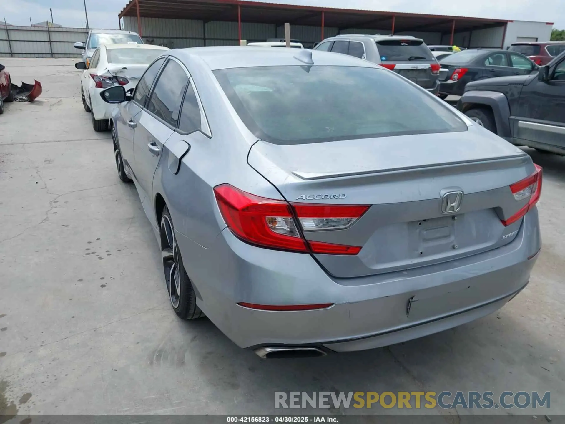 3 fotografías del automóvil dañado 1HGCV1F3XKA016565 HONDA ACCORD 2019