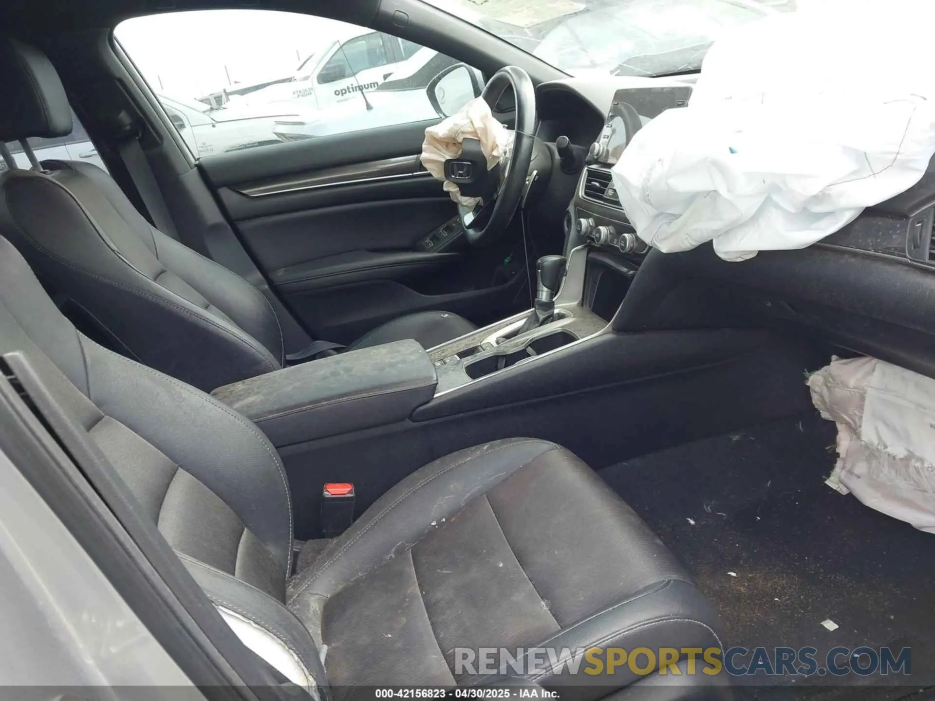 5 fotografías del automóvil dañado 1HGCV1F3XKA016565 HONDA ACCORD 2019