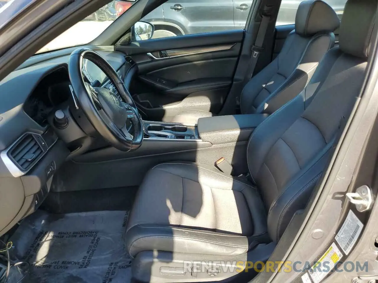 7 fotografías del automóvil dañado 1HGCV1F3XKA048660 HONDA ACCORD 2019