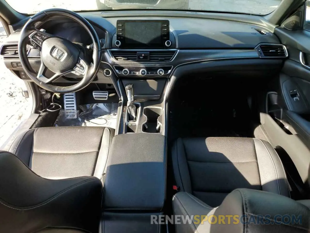 8 fotografías del automóvil dañado 1HGCV1F3XKA048660 HONDA ACCORD 2019