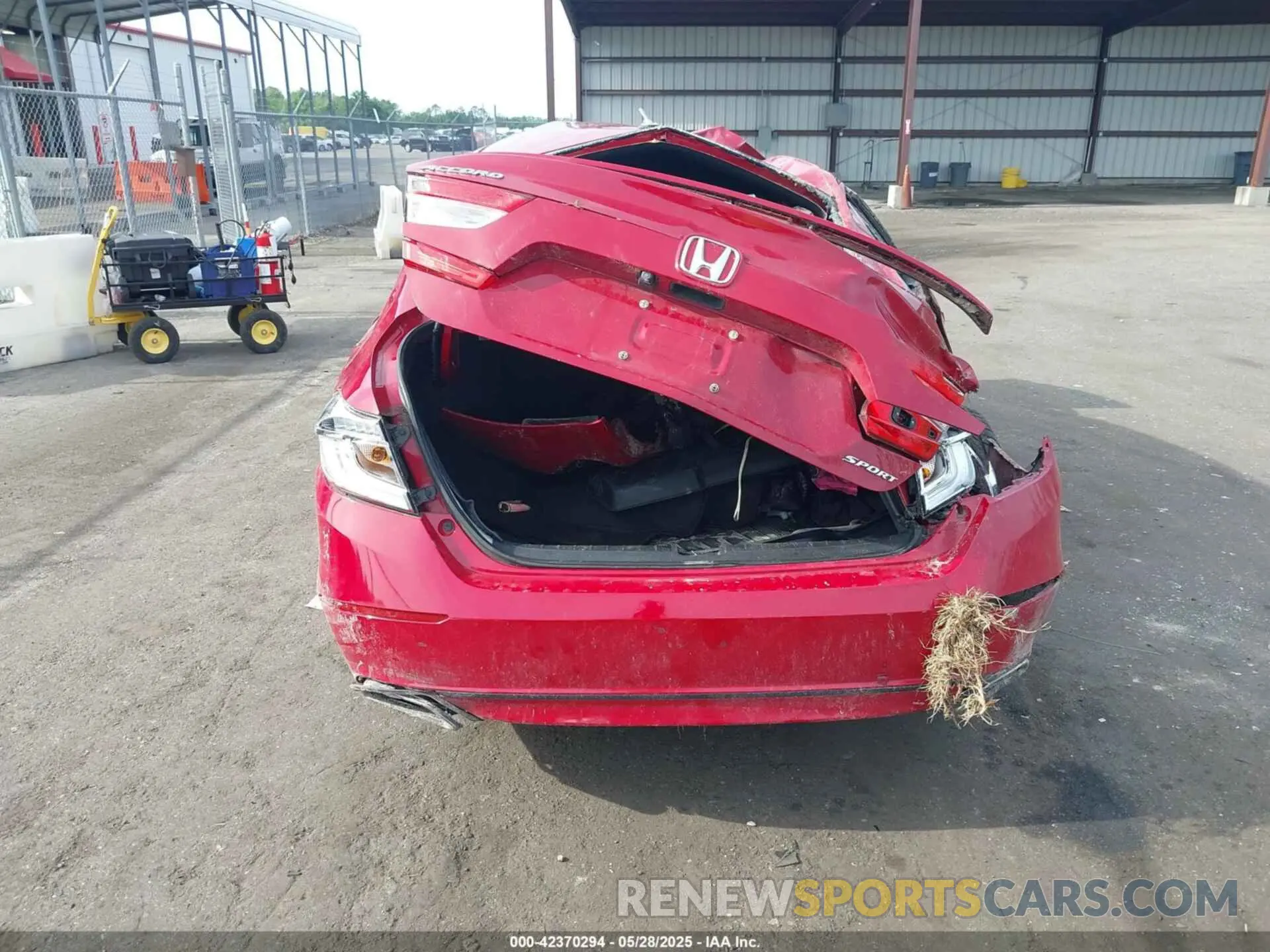 15 fotografías del automóvil dañado 1HGCV1F3XKA052501 HONDA ACCORD 2019