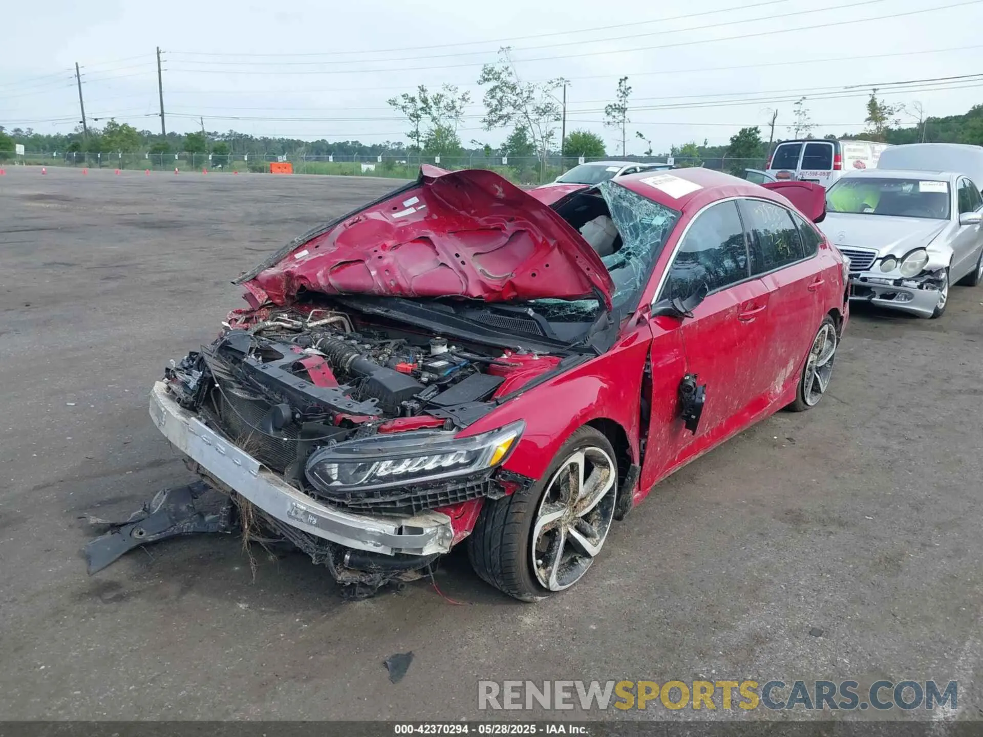 6 fotografías del automóvil dañado 1HGCV1F3XKA052501 HONDA ACCORD 2019