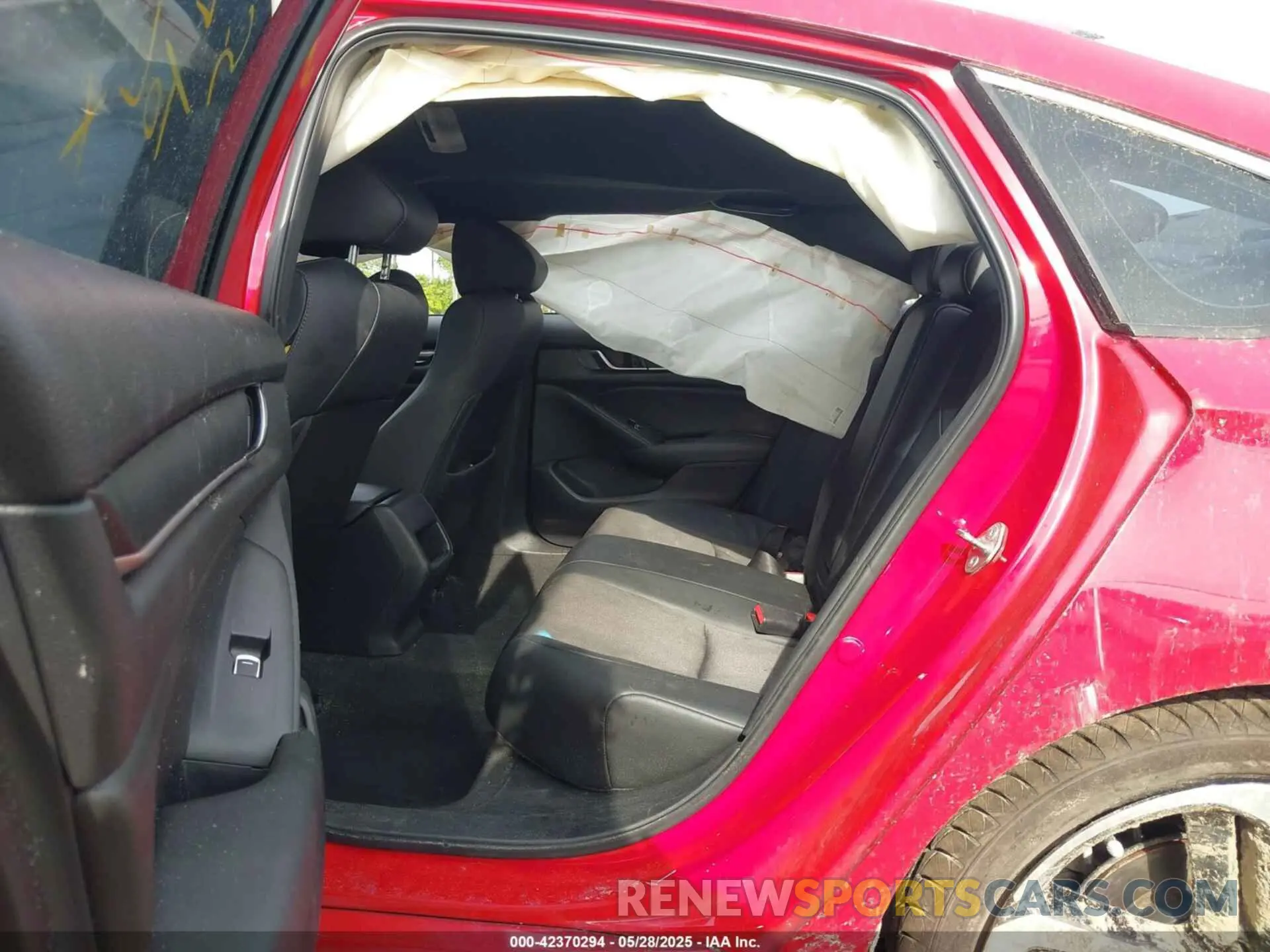 8 fotografías del automóvil dañado 1HGCV1F3XKA052501 HONDA ACCORD 2019