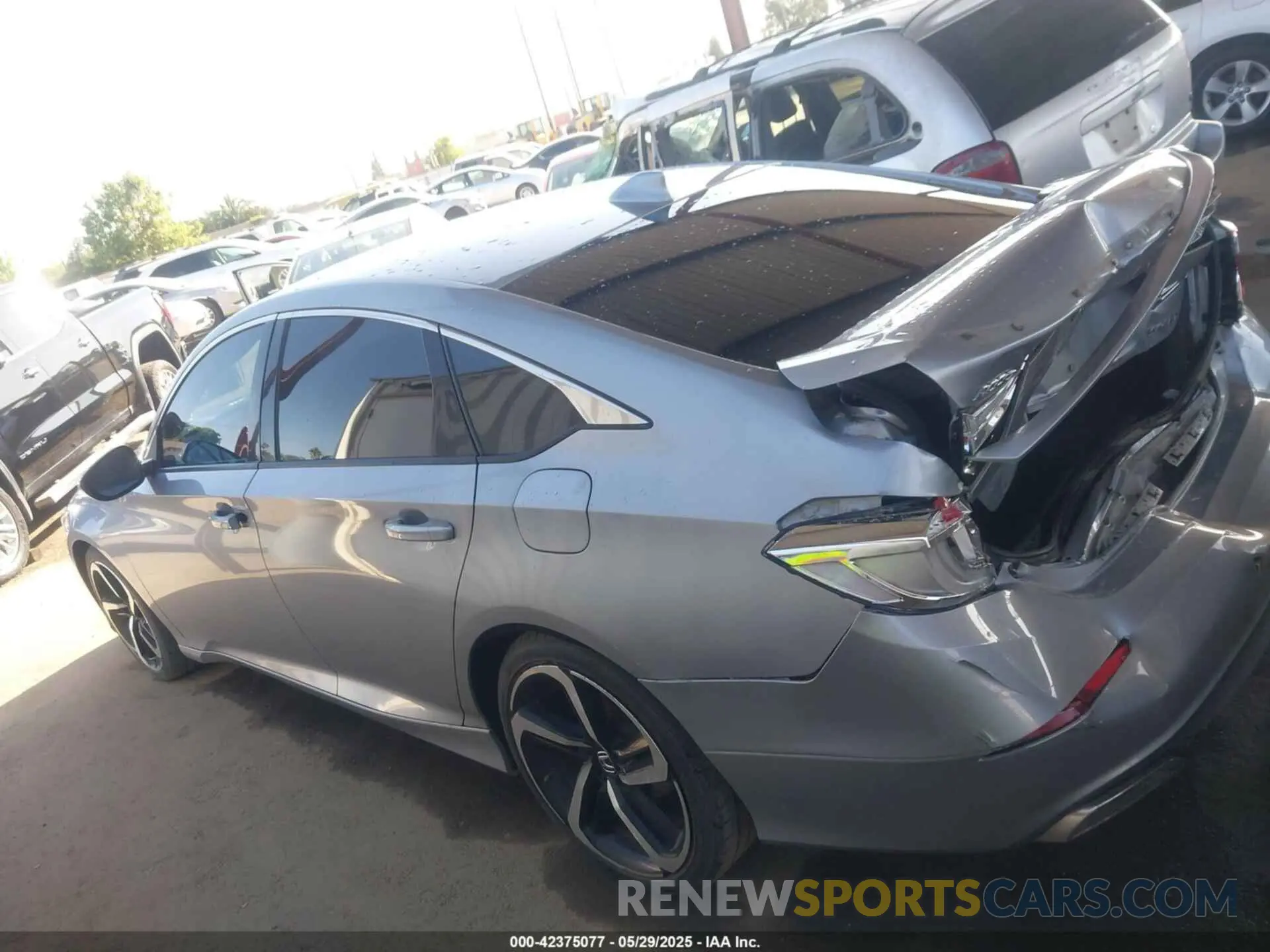 14 fotografías del automóvil dañado 1HGCV1F3XKA150198 HONDA ACCORD 2019