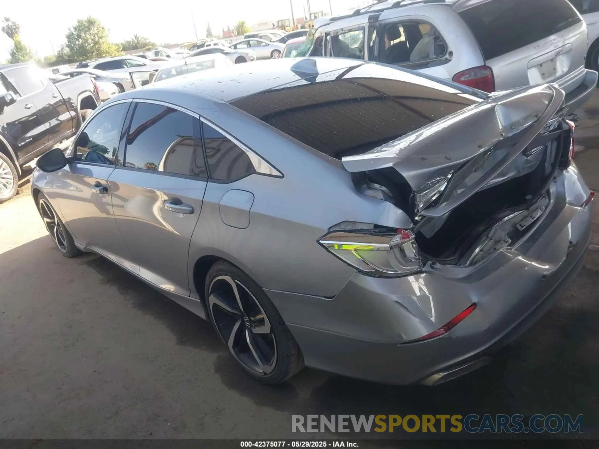 3 fotografías del automóvil dañado 1HGCV1F3XKA150198 HONDA ACCORD 2019