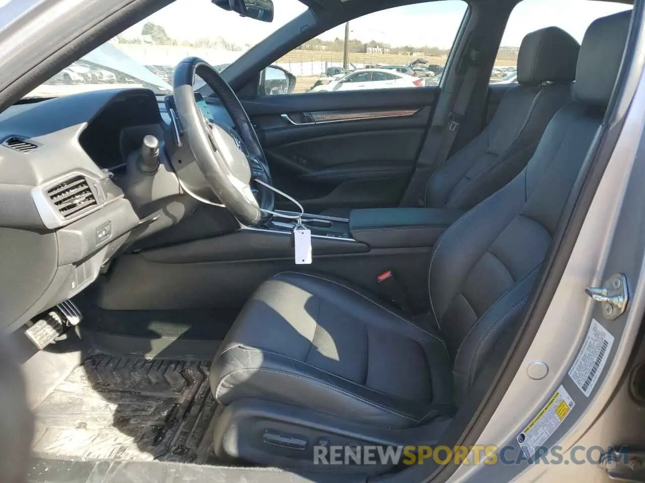 7 fotografías del automóvil dañado 1HGCV1F3XKA153280 HONDA ACCORD 2019