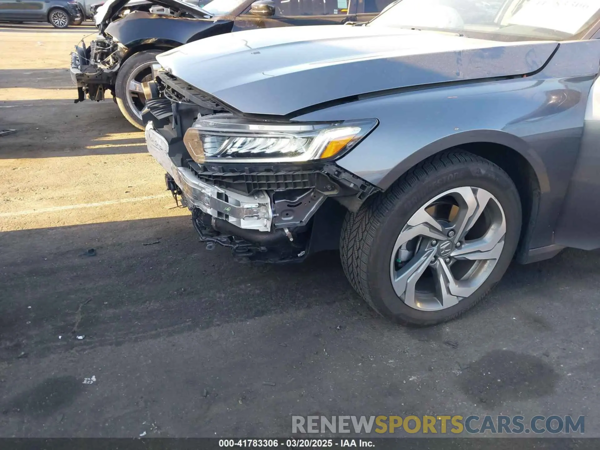 12 fotografías del automóvil dañado 1HGCV1F42KA093293 HONDA ACCORD 2019