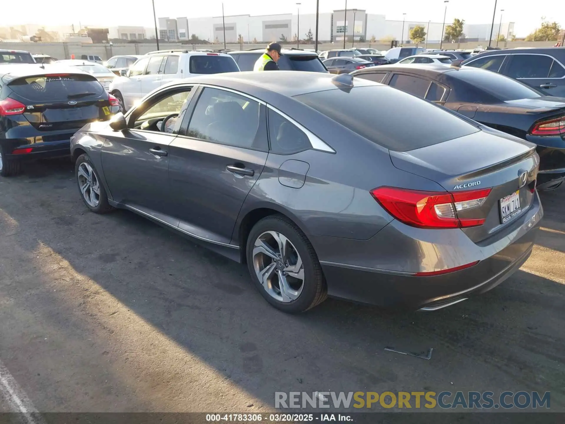 3 fotografías del automóvil dañado 1HGCV1F42KA093293 HONDA ACCORD 2019