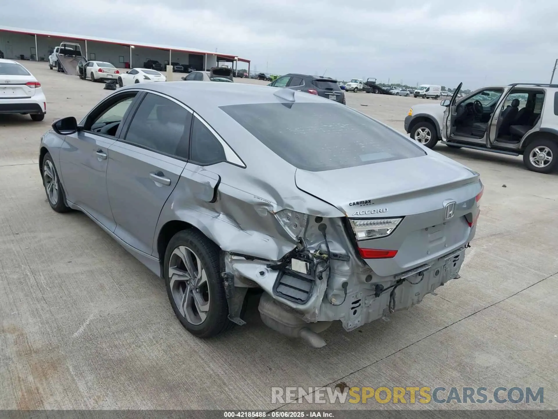 3 fotografías del automóvil dañado 1HGCV1F42KA095741 HONDA ACCORD 2019