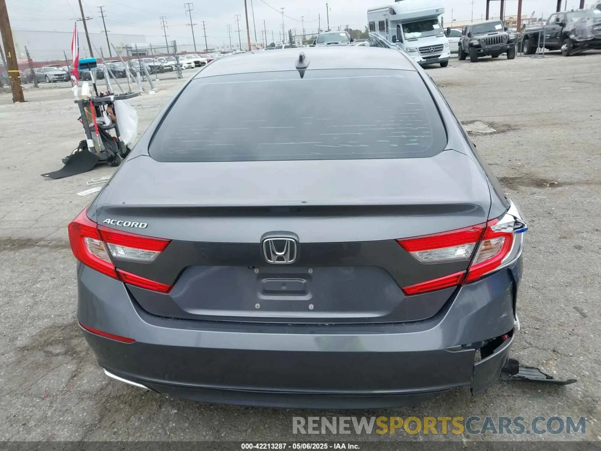 16 fotografías del automóvil dañado 1HGCV1F44KA170004 HONDA ACCORD 2019