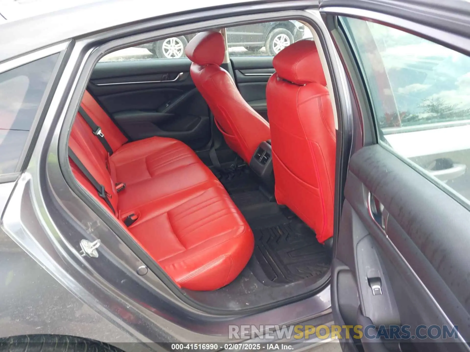 8 fotografías del automóvil dañado 1HGCV1F45KA072888 HONDA ACCORD 2019