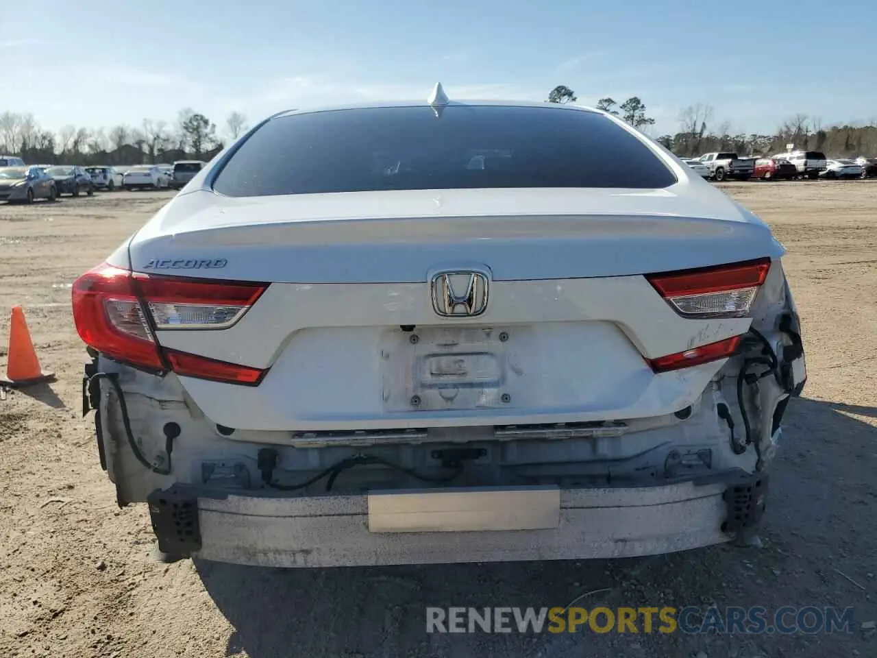 6 fotografías del automóvil dañado 1HGCV1F48KA037147 HONDA ACCORD 2019