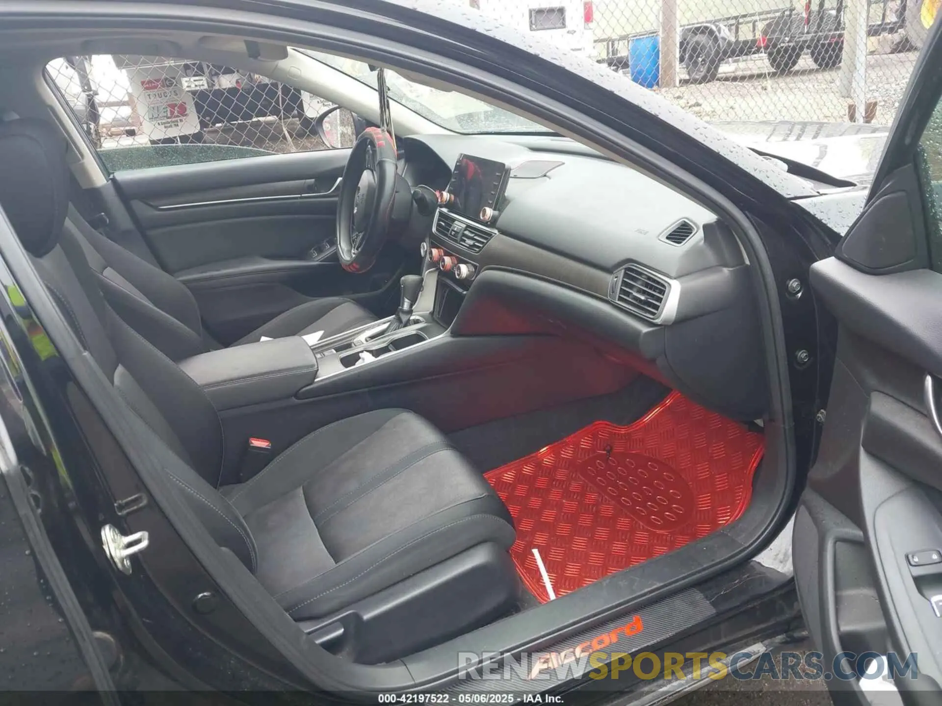 5 fotografías del automóvil dañado 1HGCV1F49KA025735 HONDA ACCORD 2019