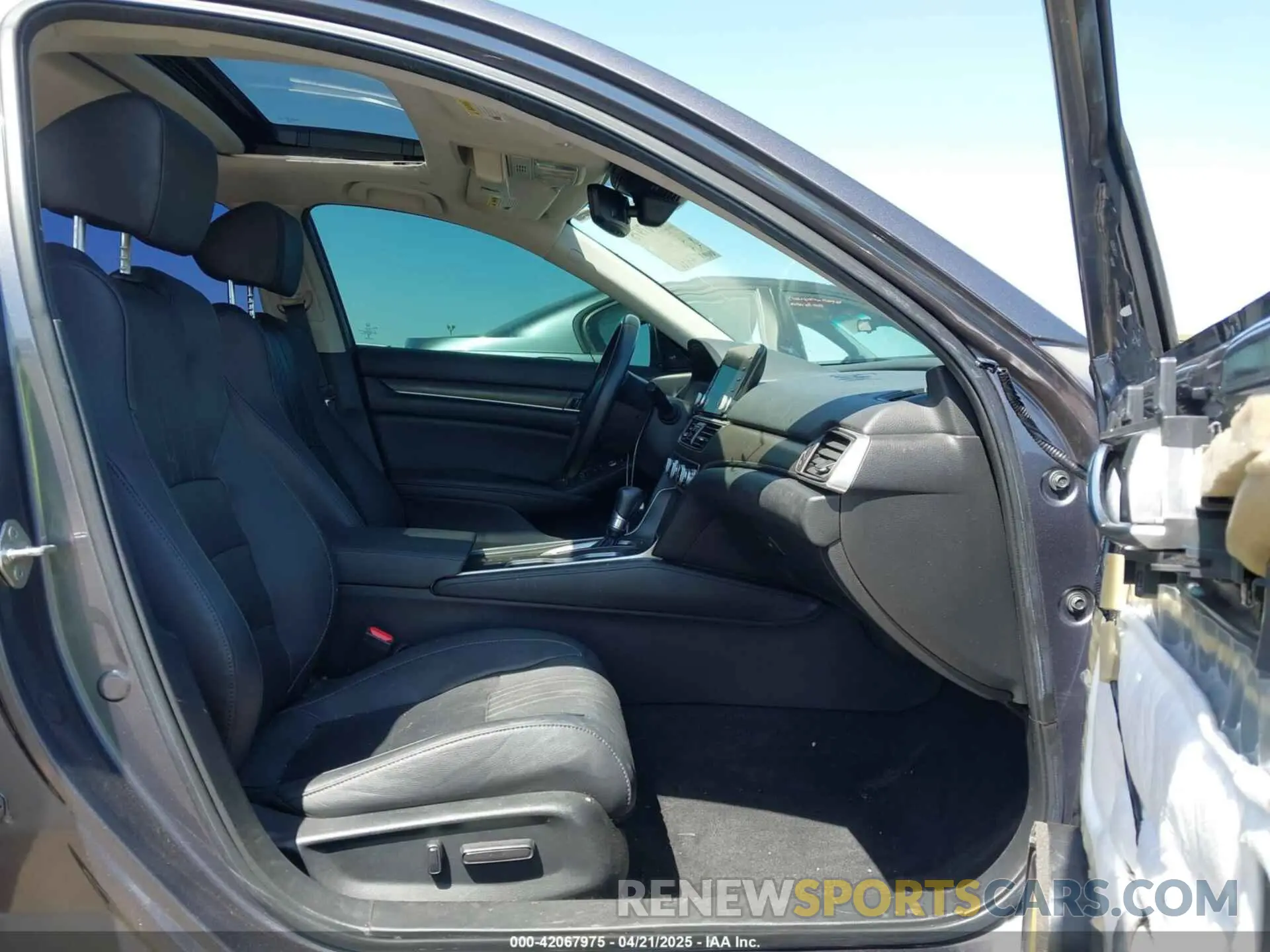 5 fotografías del automóvil dañado 1HGCV1F50KA078204 HONDA ACCORD 2019