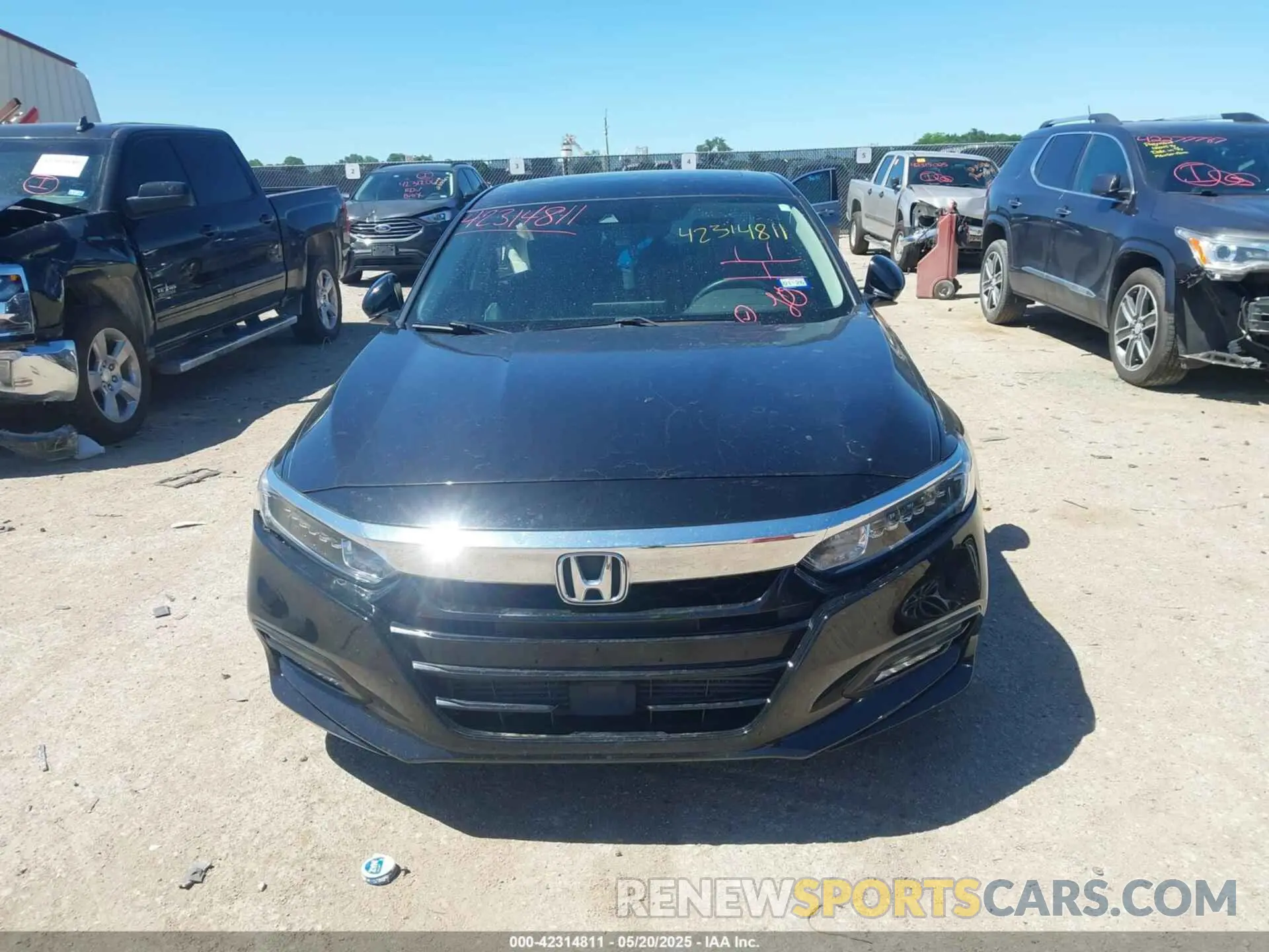 12 fotografías del automóvil dañado 1HGCV1F50KA128387 HONDA ACCORD 2019