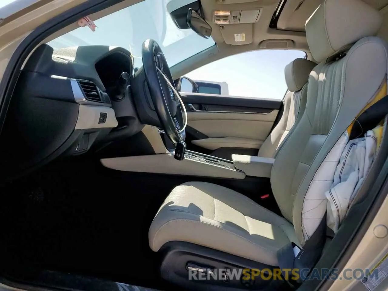 7 fotografías del automóvil dañado 1HGCV1F51KA025978 HONDA ACCORD 2019