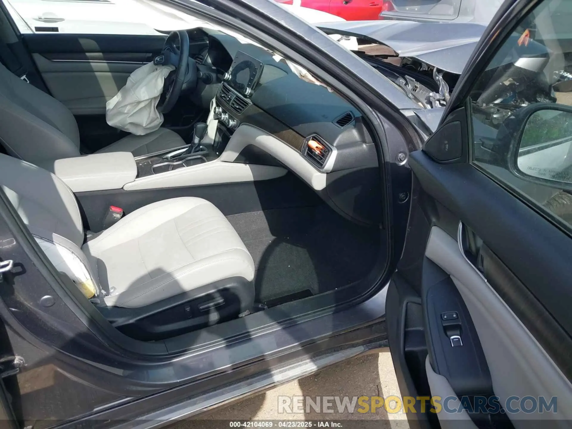 5 fotografías del automóvil dañado 1HGCV1F57KA031378 HONDA ACCORD 2019