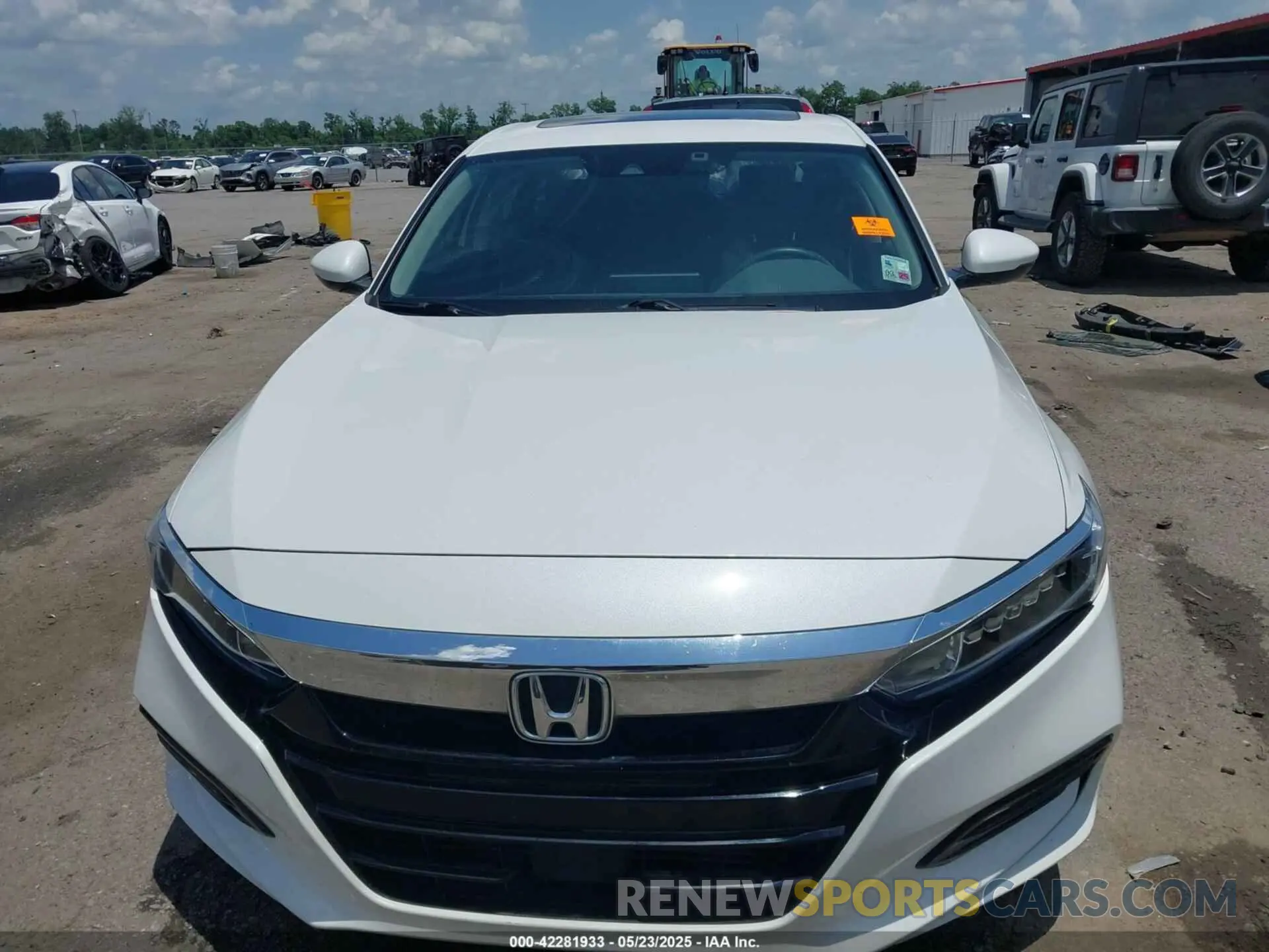 12 fotografías del automóvil dañado 1HGCV1F57KA075025 HONDA ACCORD 2019
