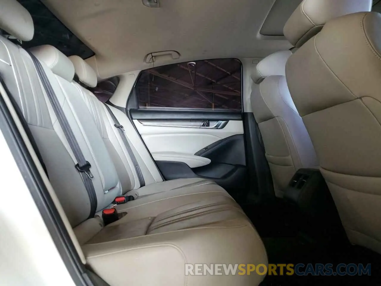 11 fotografías del automóvil dañado 1HGCV1F58KA040302 HONDA ACCORD 2019