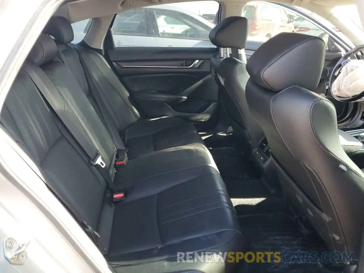 10 fotografías del automóvil dañado 1HGCV1F9XKA801527 HONDA ACCORD 2019